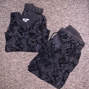 Joylab Snake Print Sweat Suit